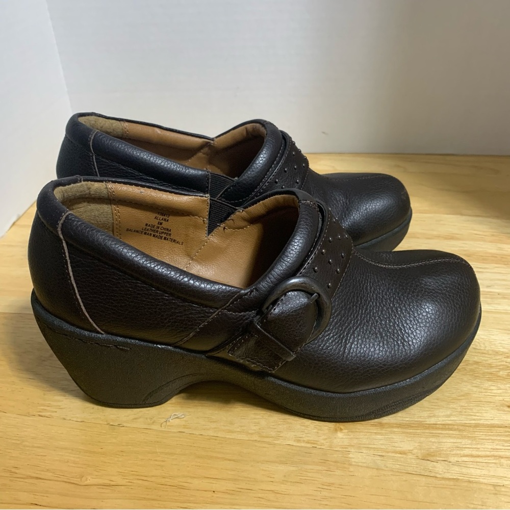 Bjorndal Clogs Allana‎ Size 8M Brown Leather Studded Buckle Slip On Mules